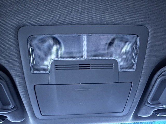 Used 2017 Toyota Camry SE image 15