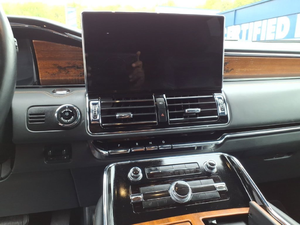 Certified 2023 Lincoln Navigator L Black Label AWD/4WD image 21