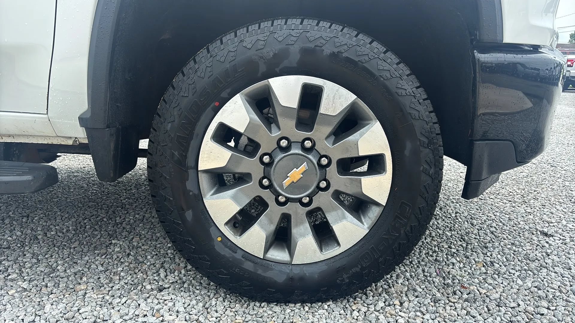 Used 2022 Chevrolet Silverado 2500 Custom w/ Custom Value Package AWD/4WD image 12