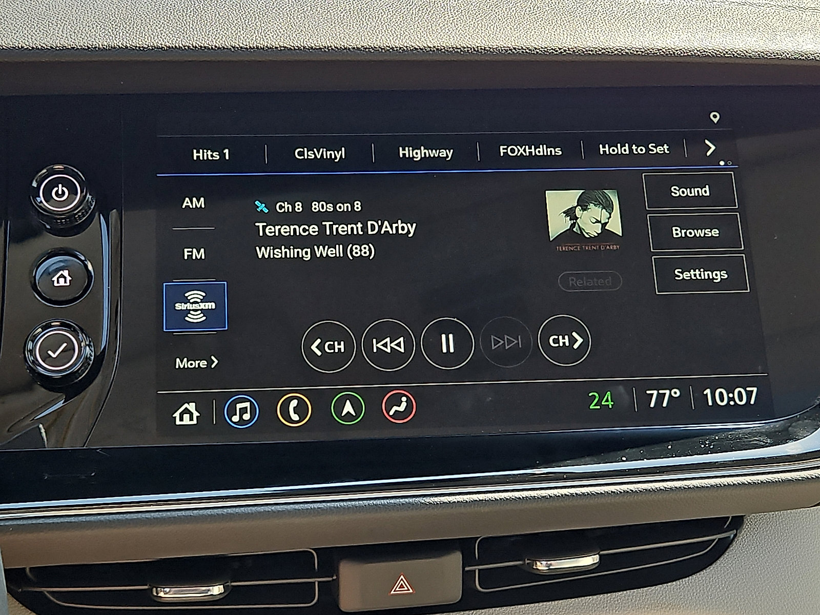 Certified 2022 Buick Envision Avenir w/ Technology Package II image 18