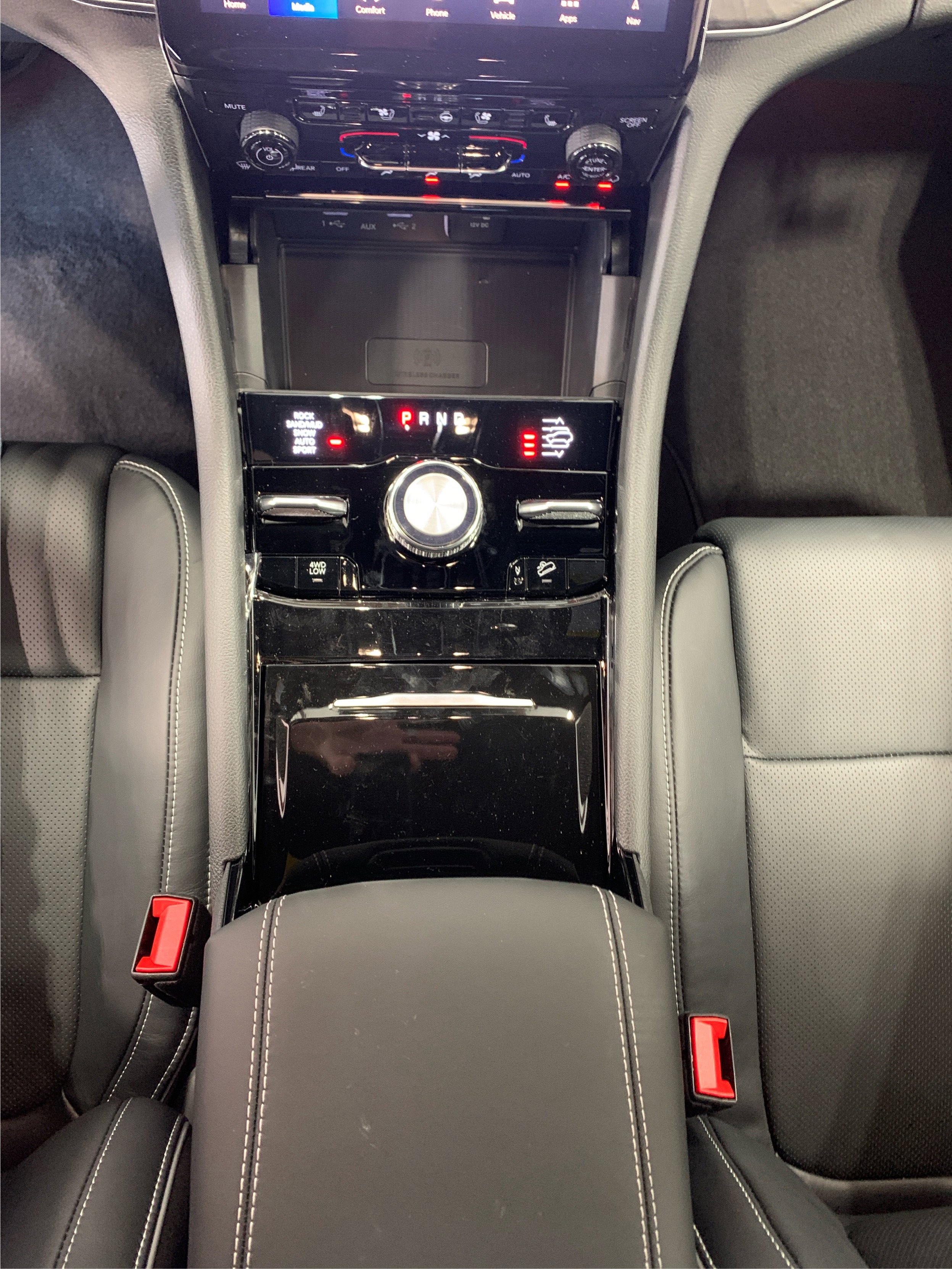 New 2025 Jeep Grand Cherokee Overland w/ Adv Protech Group III image 15