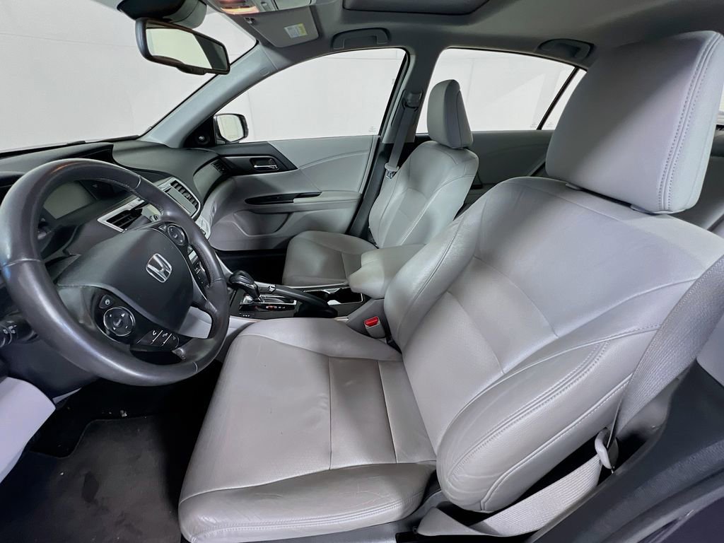 Used 2015 Honda Accord EX-L image 12
