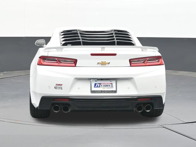 Used 2017 Chevrolet Camaro SS RWD image 11