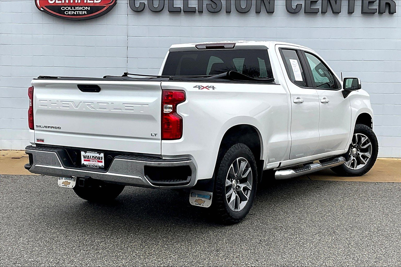 Used 2019 Chevrolet Silverado 1500 LT w/ All-Star Edition AWD/4WD image 17