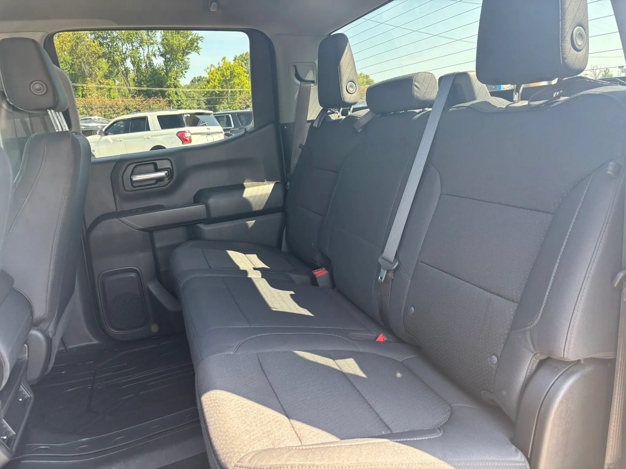 Used 2019 Chevrolet Silverado 1500 Custom Trail Boss w/ Custom Convenience Package AWD/4WD image 14