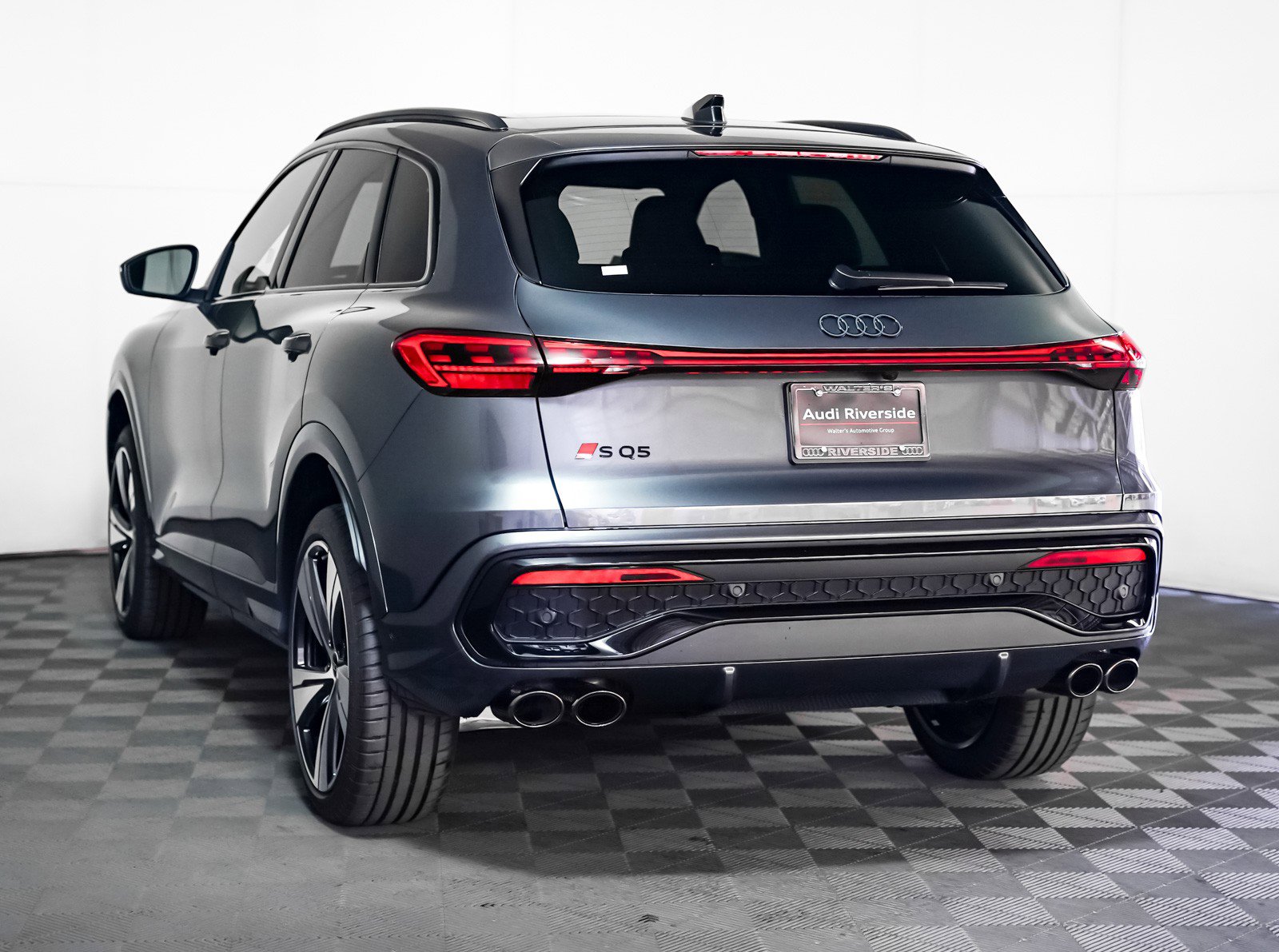 New 2025 Audi SQ5 Premium Plus image 2