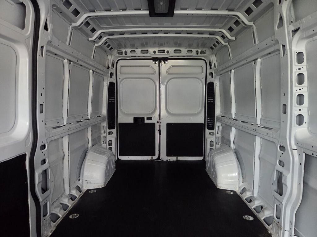 Used 2024 RAM ProMaster 2500 w/ Convenience Group FWD image 20