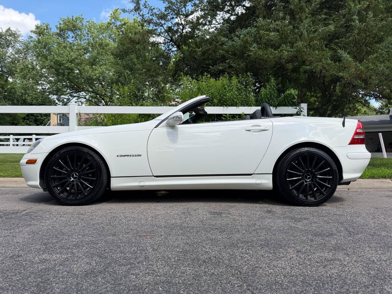Used 2004 Mercedes-Benz SLK 230 image 34