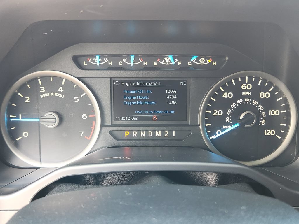 Used 2015 Ford F150 XLT w/ Equipment Group 302A Luxury AWD/4WD image 24