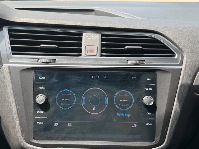 Used 2019 Volkswagen Tiguan SE w/ Panoramic Sunroof Package FWD image 18