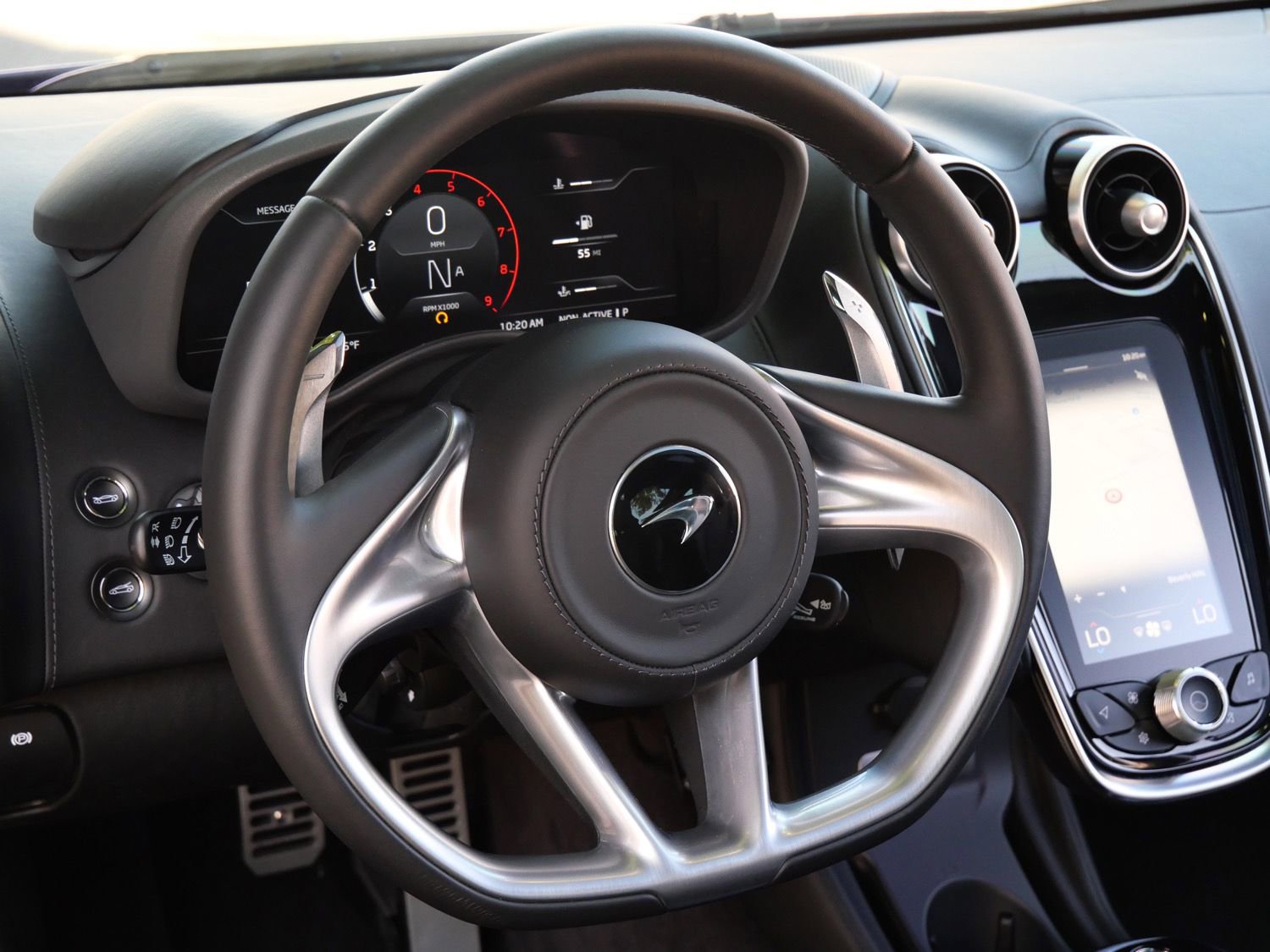 Used 2023 McLaren GT RWD image 9