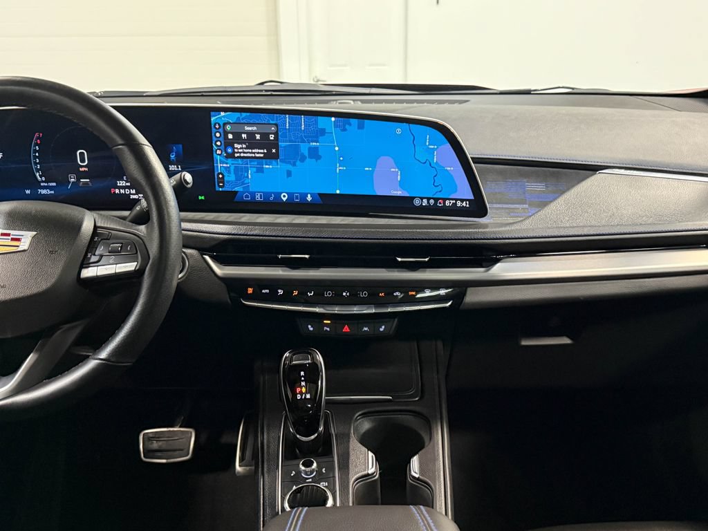 Used 2025 Cadillac XT4 Sport w/ LPO, Floor Liner Package AWD/4WD image 18