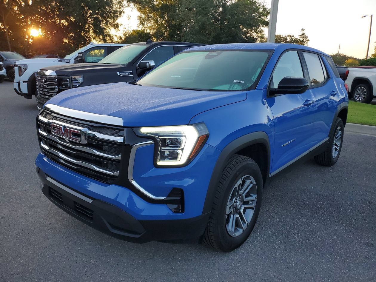 New 2026 GMC Terrain Elevation FWD image 3