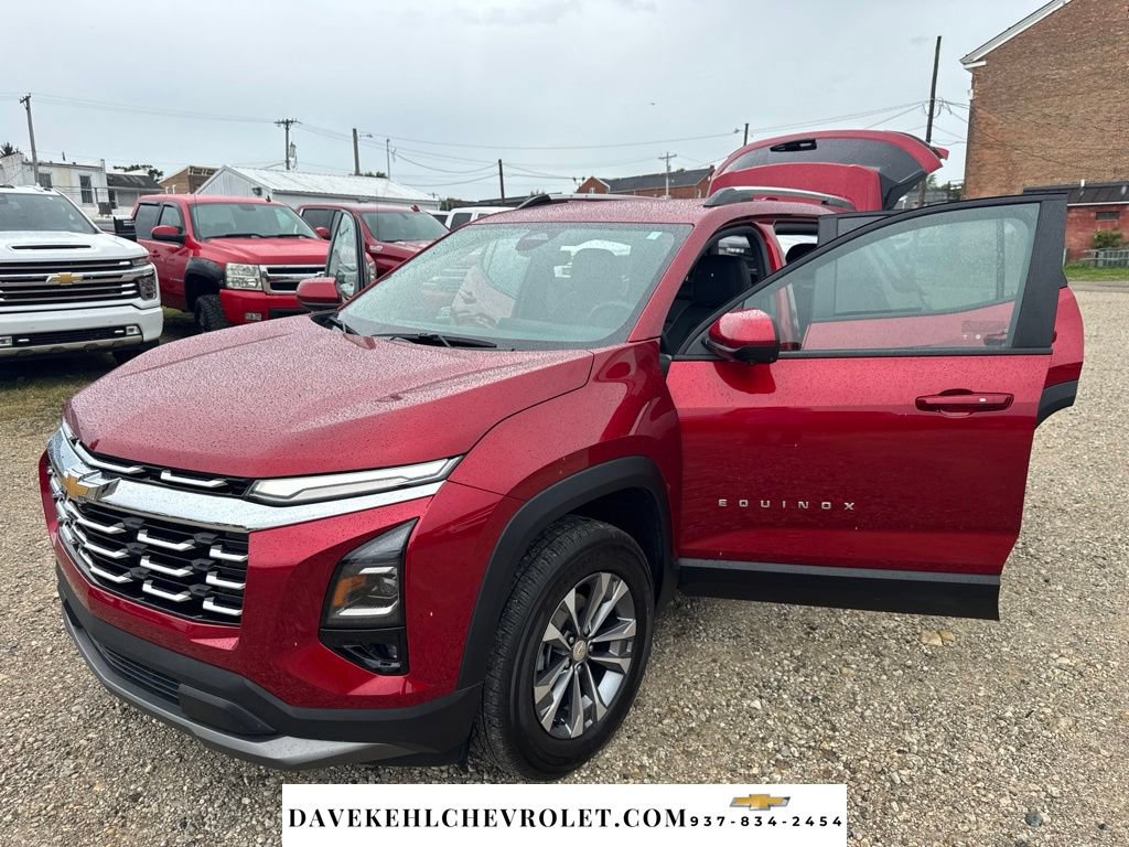 Used 2025 Chevrolet Equinox LT w/ Convenience Package II FWD image 25