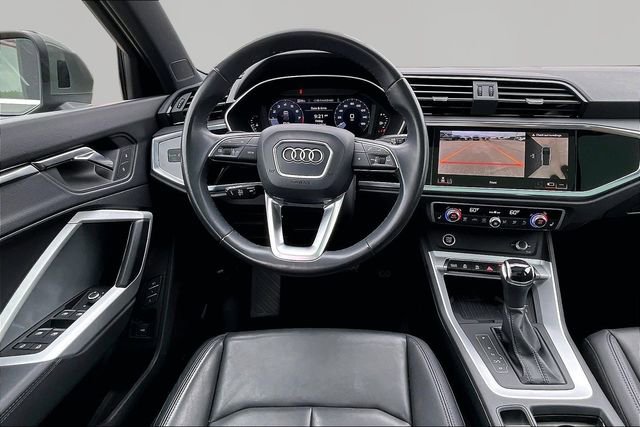 Used 2023 Audi Q3 2.0T Premium Plus w/ Premium Plus Package AWD/4WD image 5
