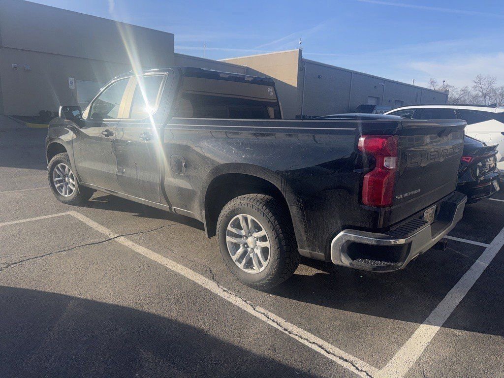 Used 2020 Chevrolet Silverado 1500 LT w/ All-Star Edition image 3