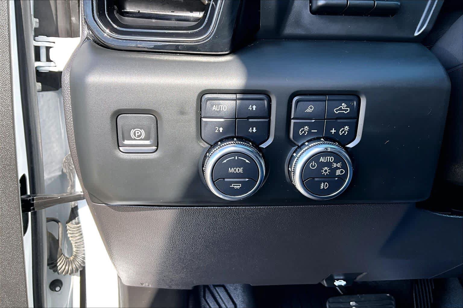 Certified 2024 GMC Sierra 1500 AT4X w/ AT4X AEV Edition AWD/4WD image 56