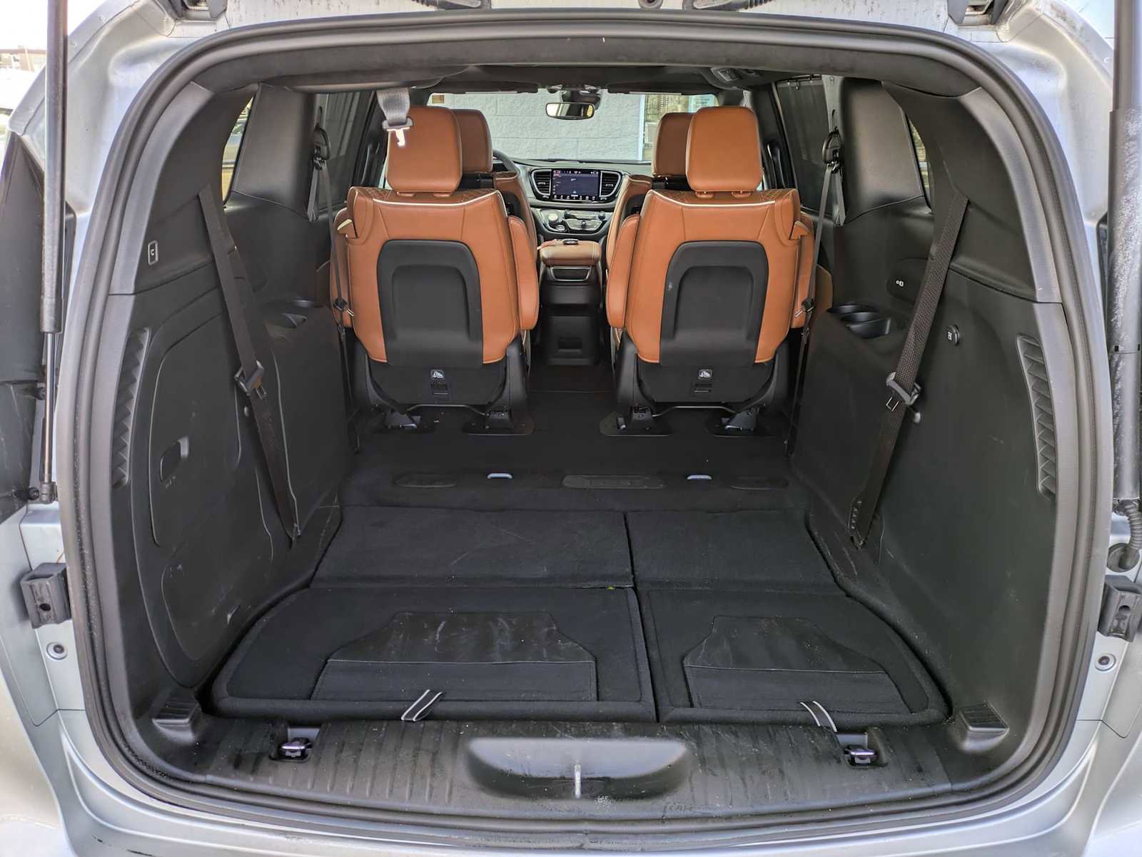 Used 2024 Chrysler Pacifica Pinnacle image 33