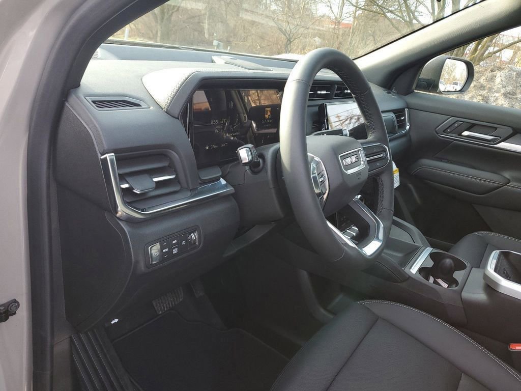 New 2025 GMC Terrain Elevation w/ Elevation Premium Package image 19