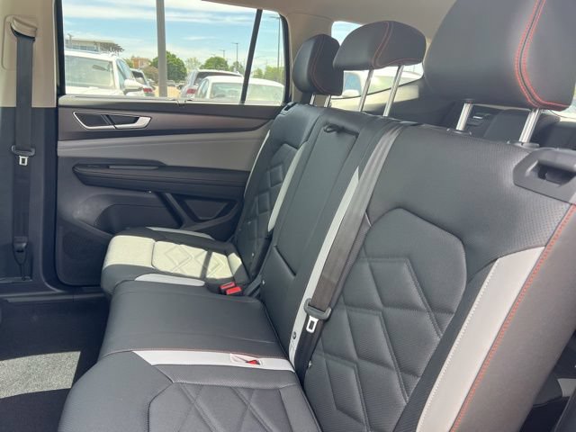 New 2026 Volkswagen Atlas Peak Edition AWD/4WD image 8