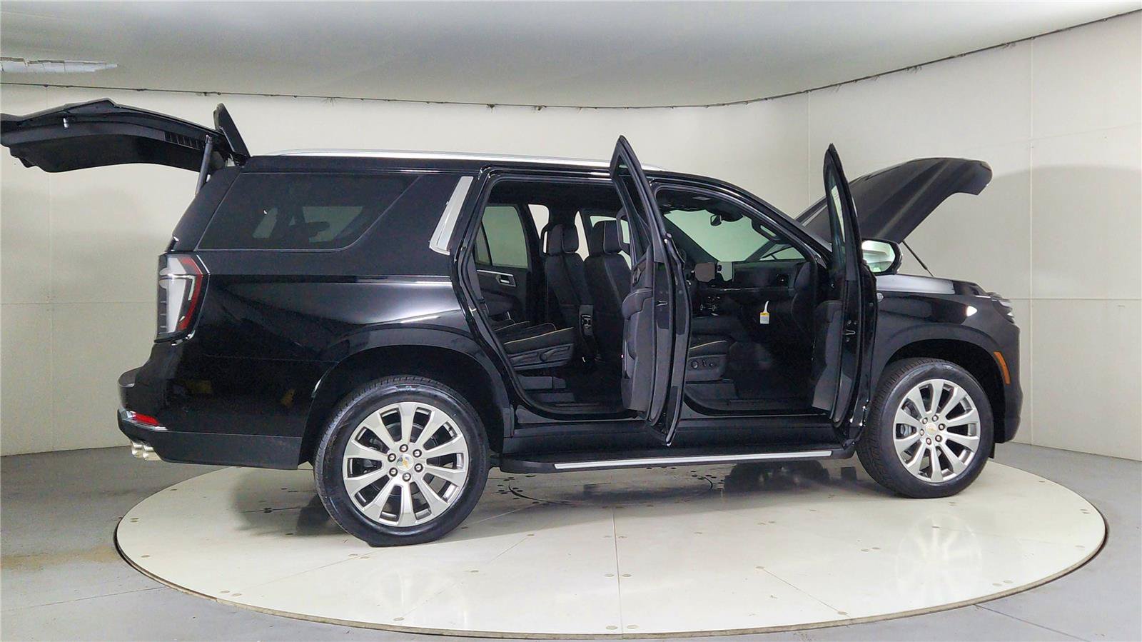 New 2026 Chevrolet Tahoe Premier w/ Sun And Tow Package AWD/4WD image 12