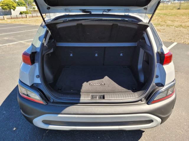 Certified 2022 Hyundai Kona SEL AWD/4WD image 17