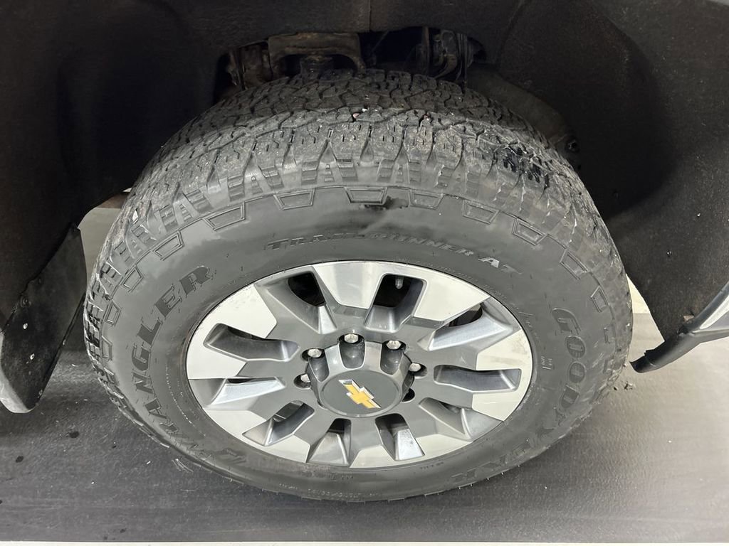 Certified 2022 Chevrolet Silverado 2500 LT w/ Convenience Package AWD/4WD image 8