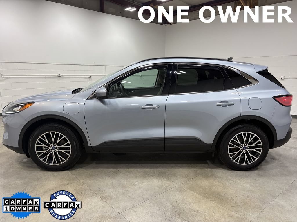 Certified 2022 Ford Escape Titanium w/ Class II Trailer Tow Package FWD image 5