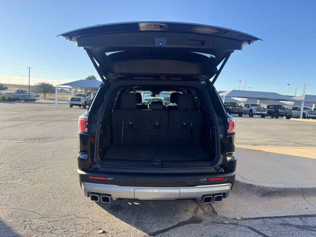 Used 2025 GMC Acadia Elevation image 6
