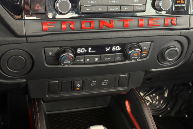 Used 2025 Nissan Frontier Pro-X RWD image 23