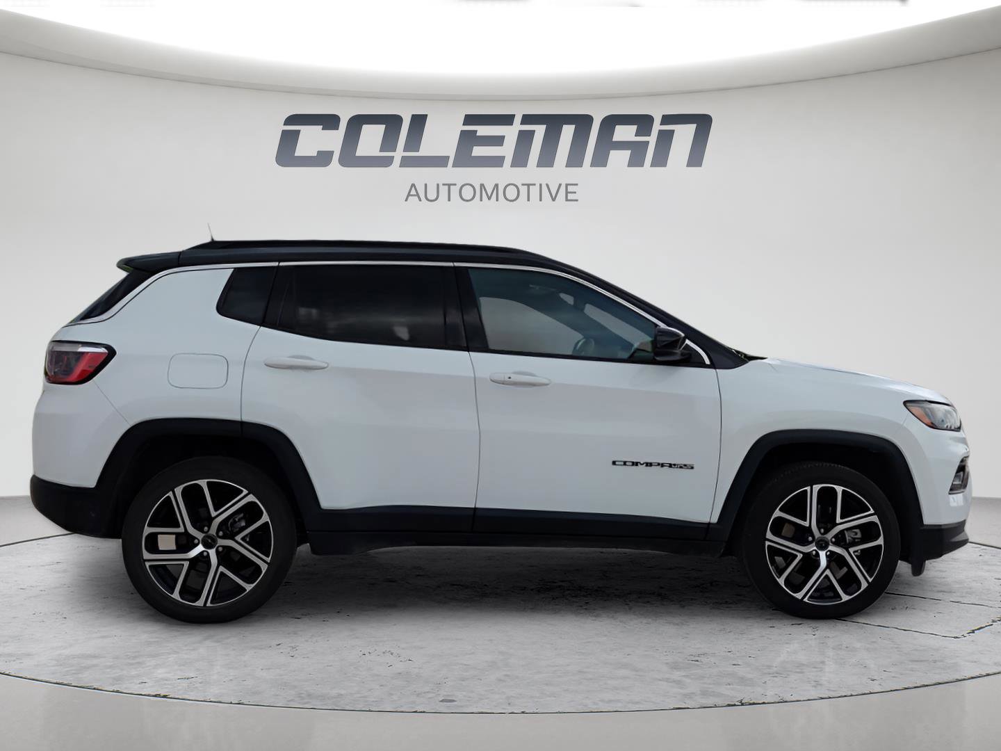 Used 2025 Jeep Compass Limited AWD/4WD image 6
