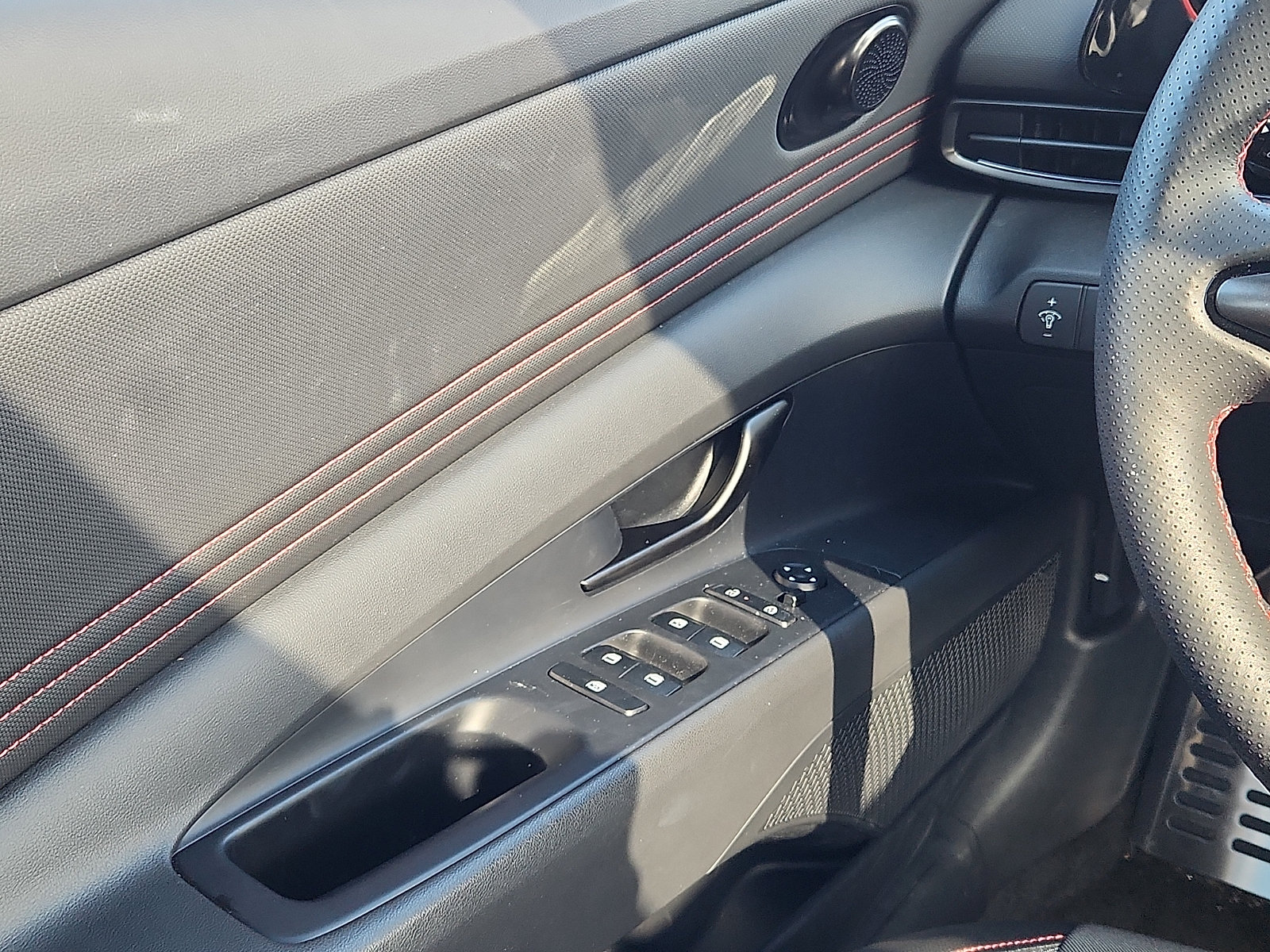 Certified 2025 Hyundai Elantra N Line FWD image 11
