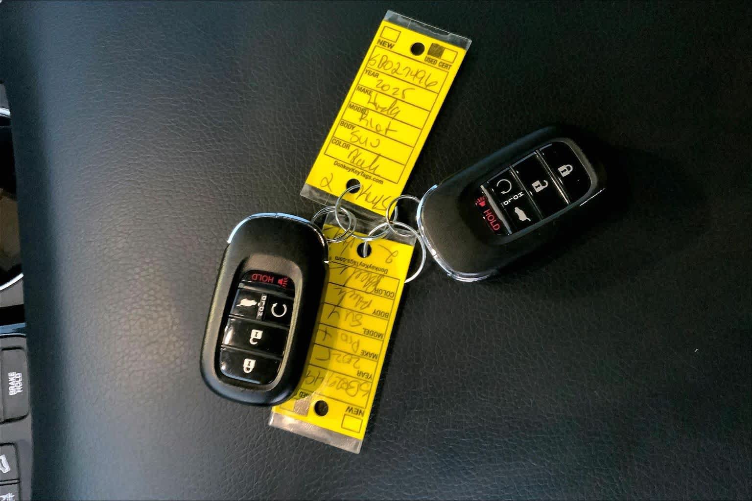 Used 2025 Honda Pilot Touring image 15