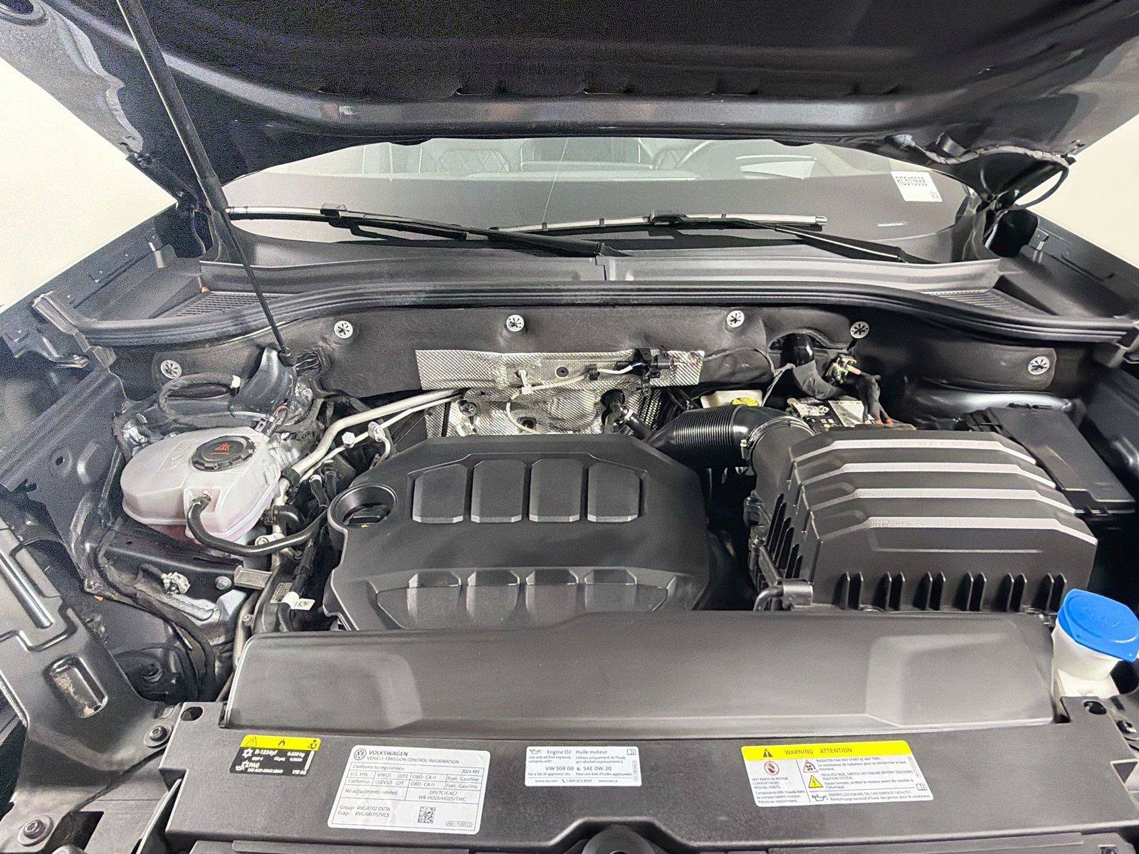 Used 2024 Volkswagen Atlas SEL Premium R-Line AWD/4WD image 31