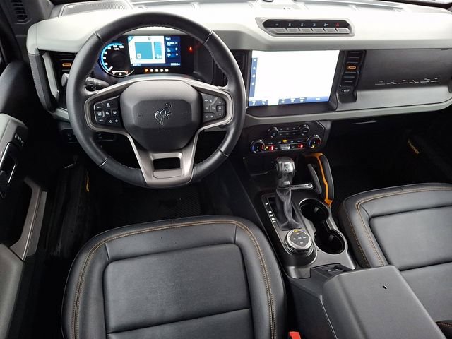 Used 2022 Ford Bronco Badlands image 2