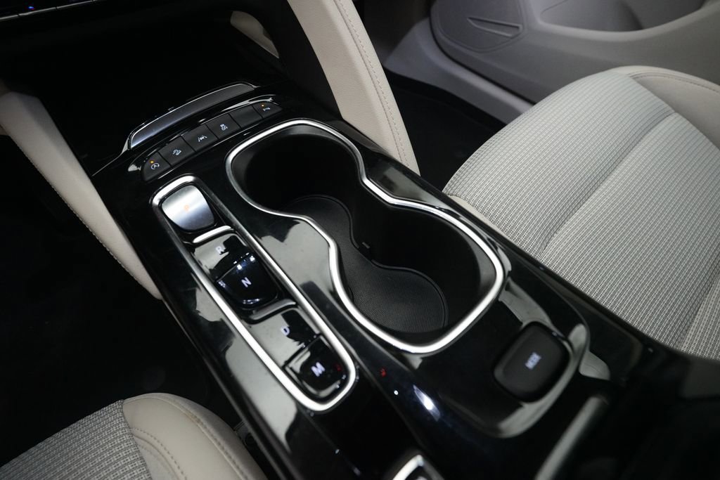 Used 2023 Buick Envision Preferred AWD/4WD image 17