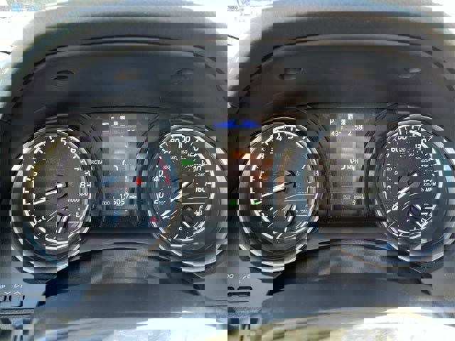 Used 2023 Toyota Camry SE image 35