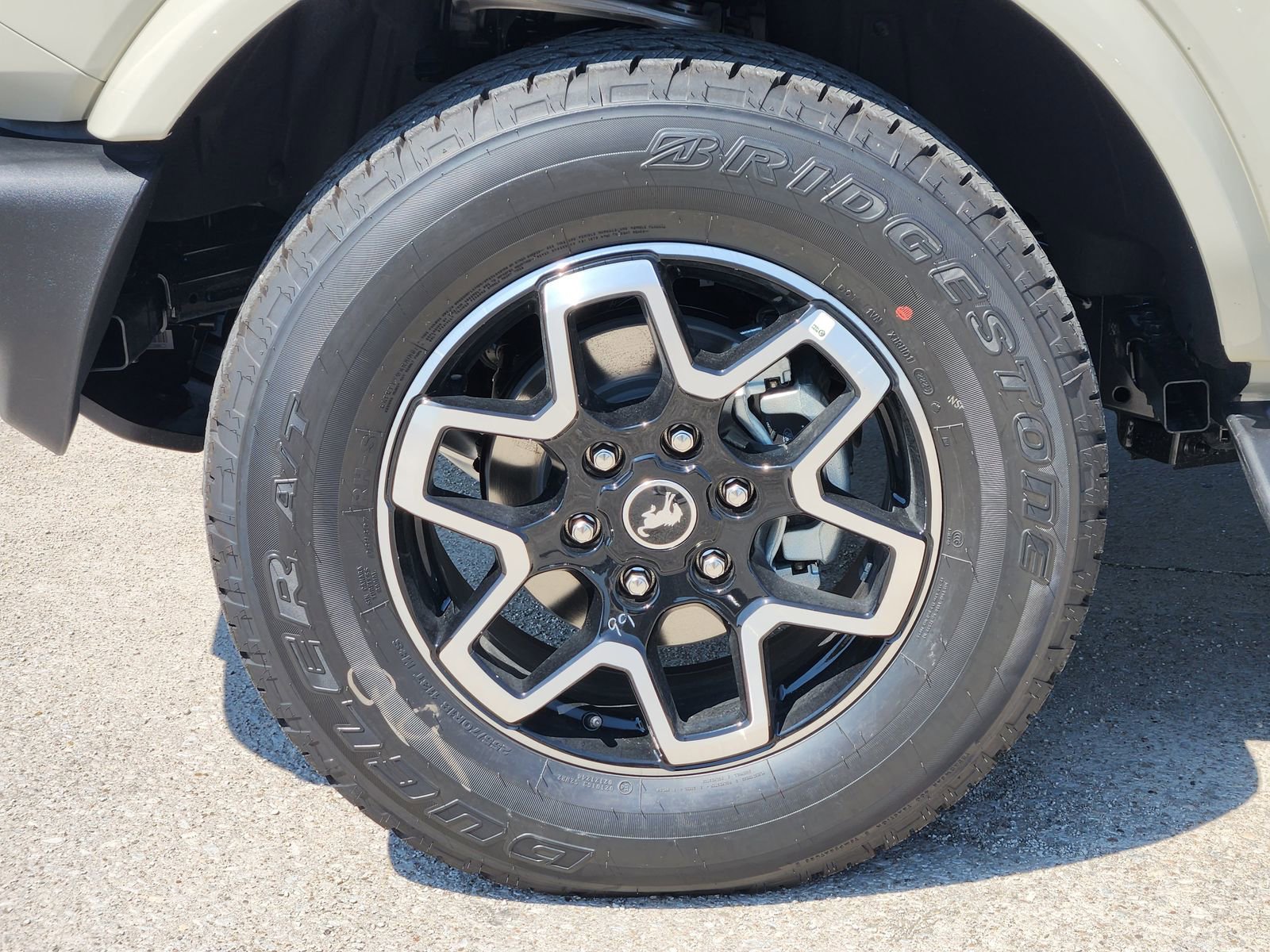 New 2025 Ford Bronco Outer Banks image 10