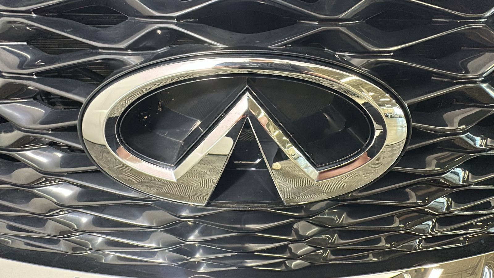 Used 2025 INFINITI QX60 Pure AWD/4WD image 8