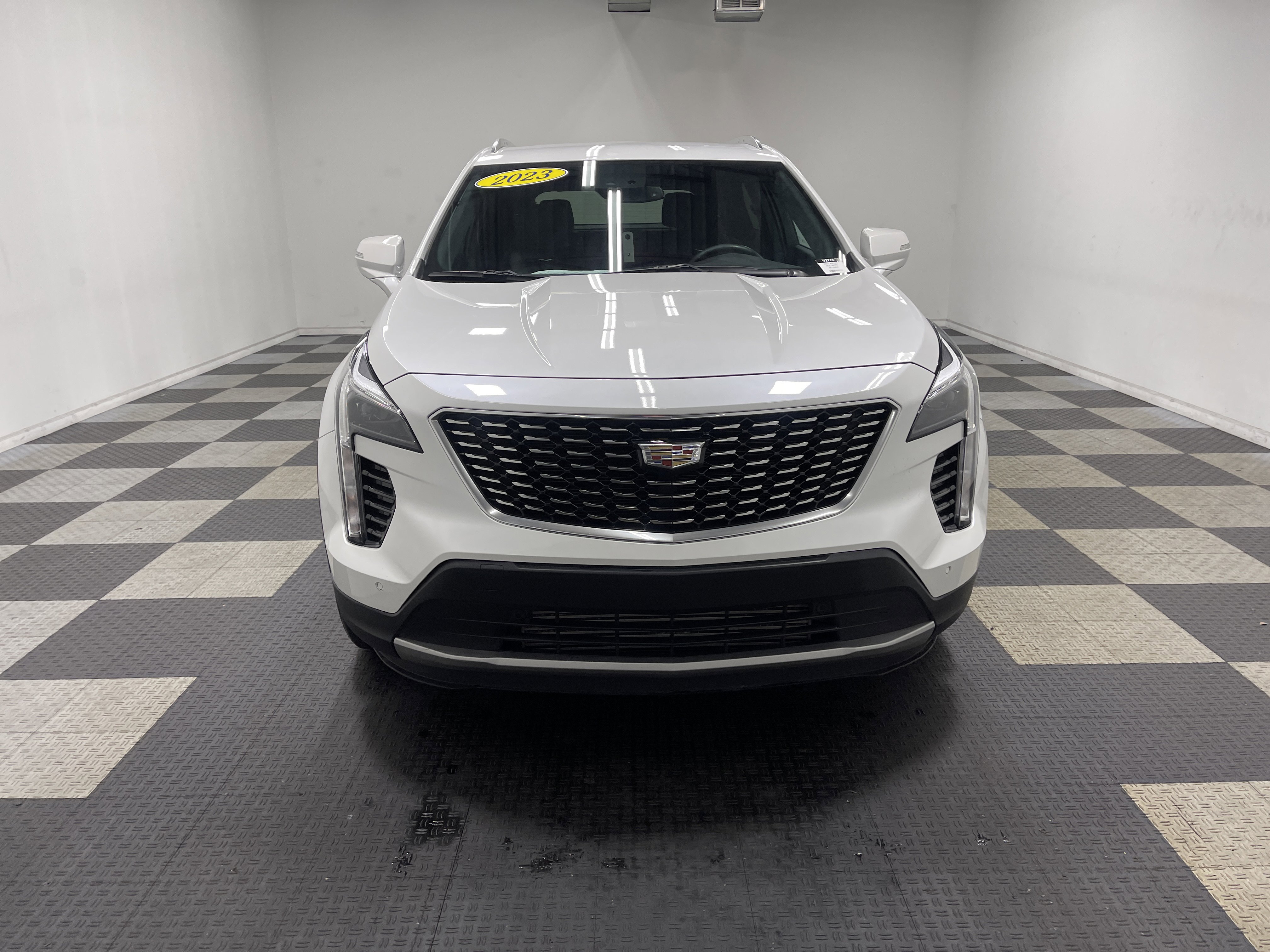Used 2023 Cadillac XT4 Premium Luxury image 7