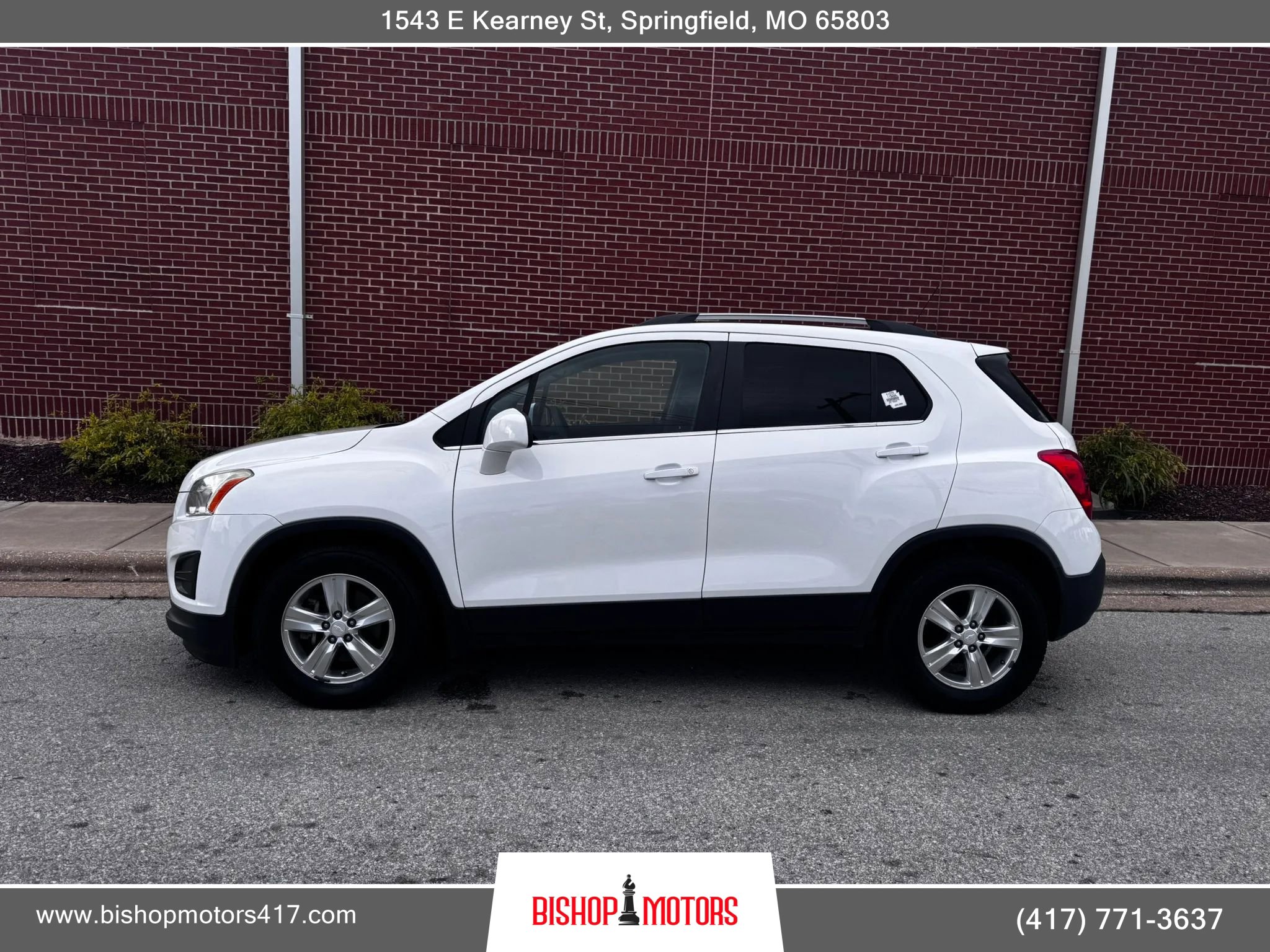 Used 2015 Chevrolet Trax LT FWD image 2