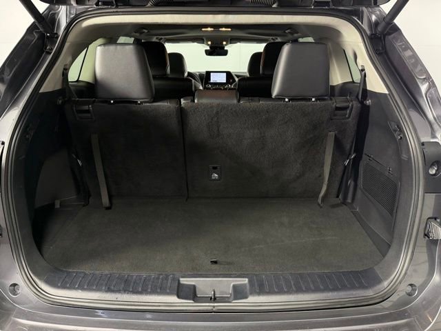 Used 2024 Toyota Highlander XLE image 26