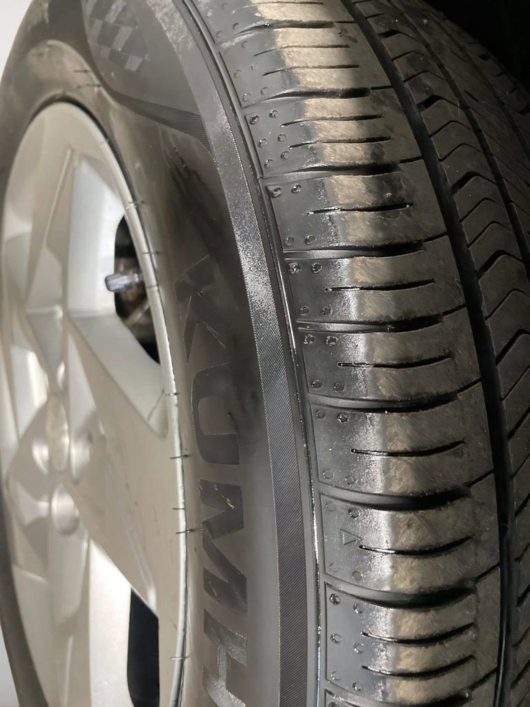 Certified 2024 Hyundai Kona SE image 28