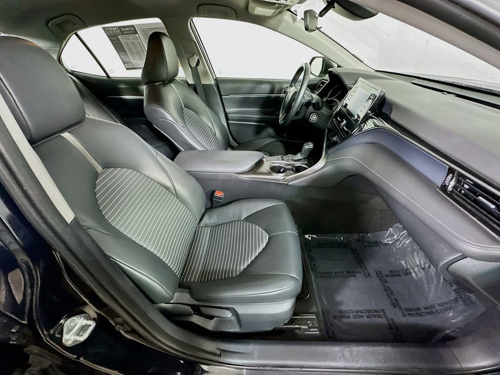 Used 2024 Toyota Camry SE FWD image 11
