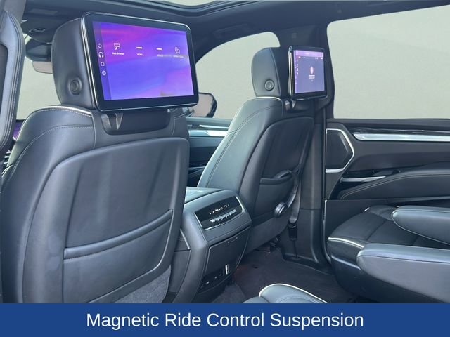 Certified 2025 Cadillac Escalade ESV Premium Luxury w/ LPO, Floor Liner Package AWD/4WD image 33