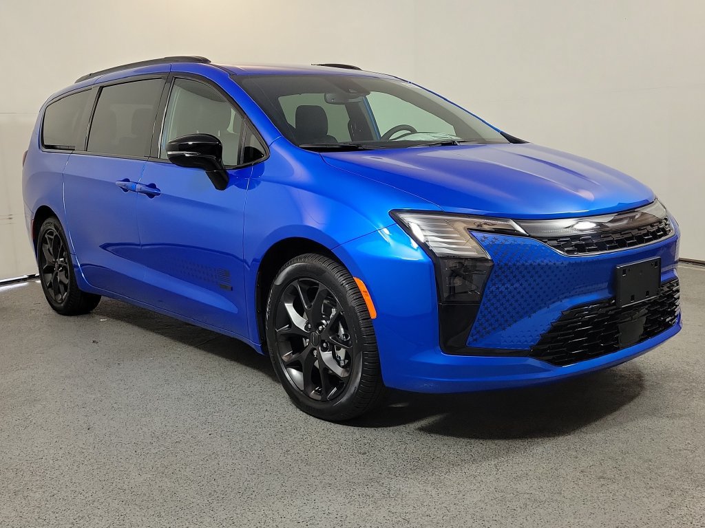 New 2027 Chrysler Pacifica Select