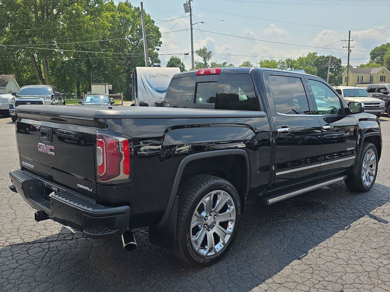 Used 2018 GMC Sierra 1500 Denali w/ Denali Ultimate Package AWD/4WD image 2