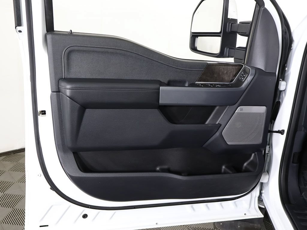 Used 2023 Ford F450 Lariat w/ Lariat Ultimate Package AWD/4WD image 27