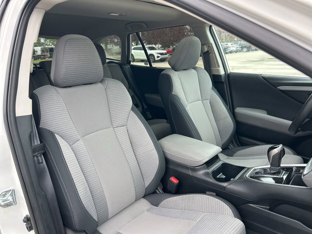Used 2025 Subaru Outback Premium image 42