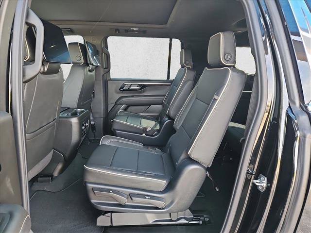 New 2026 Chevrolet Suburban Premier AWD/4WD image 16